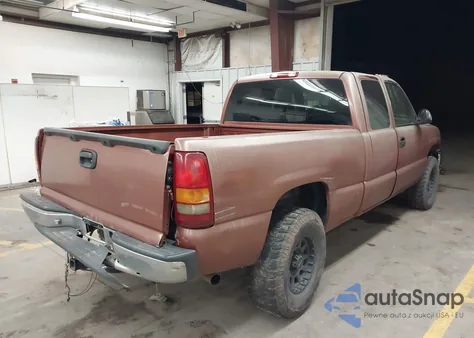 1999 Chevrolet Silverado 1500 Ls z USA, uszkodzony, nr VIN 1GCEK19V1XE219390